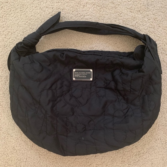 Marc Jacobs Handbags - EXCELLENT CONDITION! Marc Jacobs shoulder bag